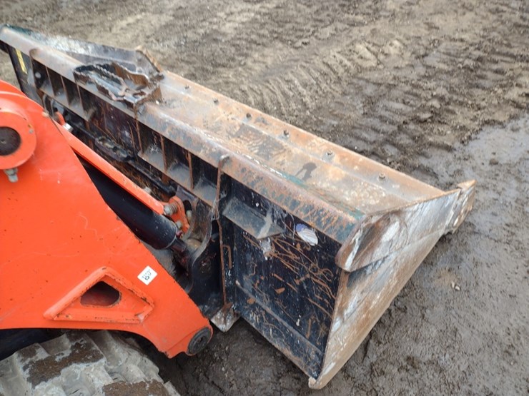 kubota-svl65-2-image-17