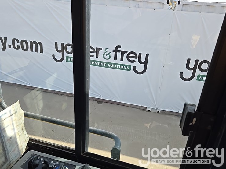 2018-komatsu-d61pxi-24-image-108