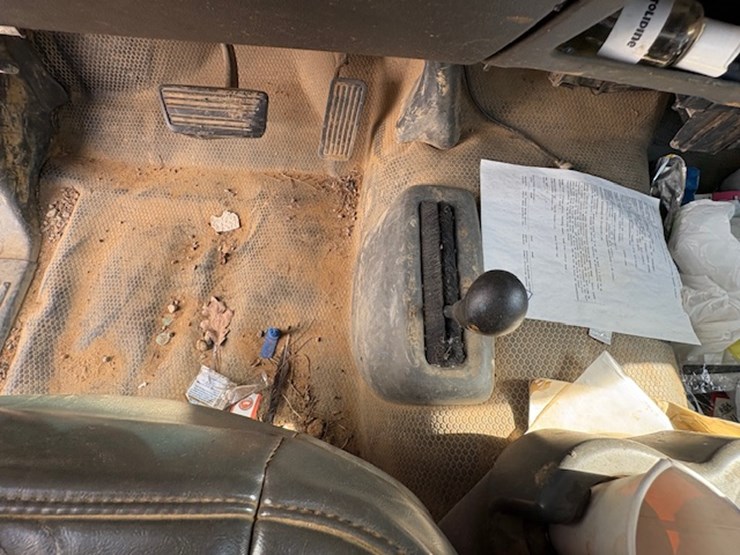 2003-chevrolet-silverado-1500-image-37