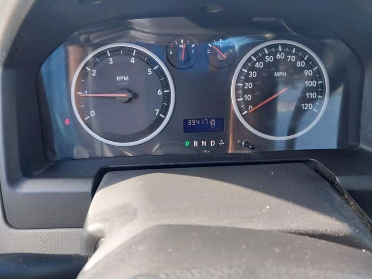 2011-dodge-1500-image-11