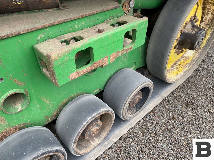 2004-joh-deere-9320t-tractor-image-52