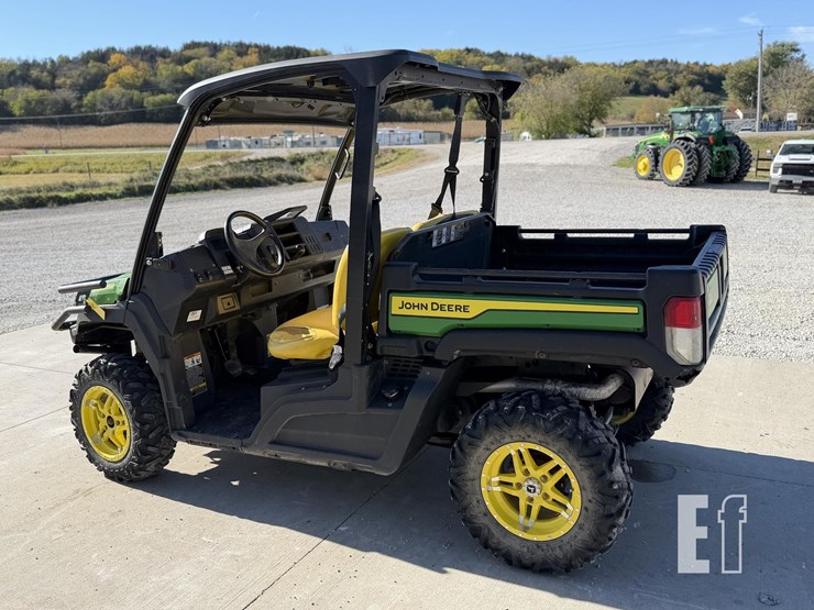 john-deere-gator-xuv-835m-image-8
