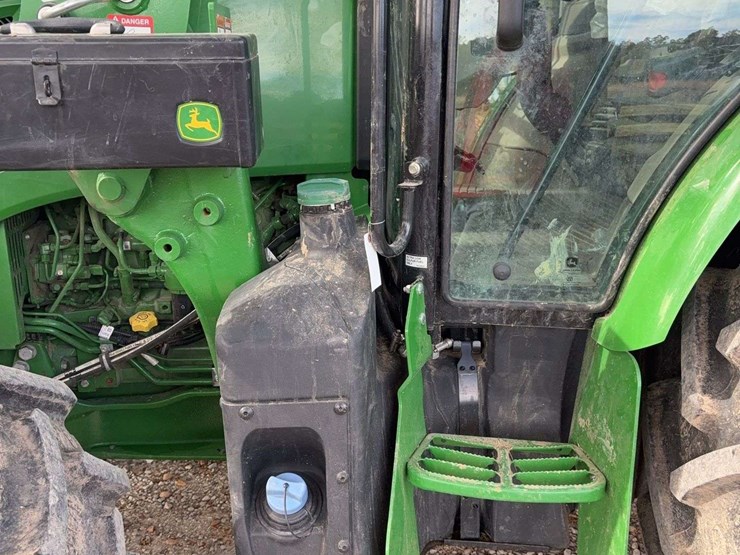 2023-john-deere-5120m-image-30