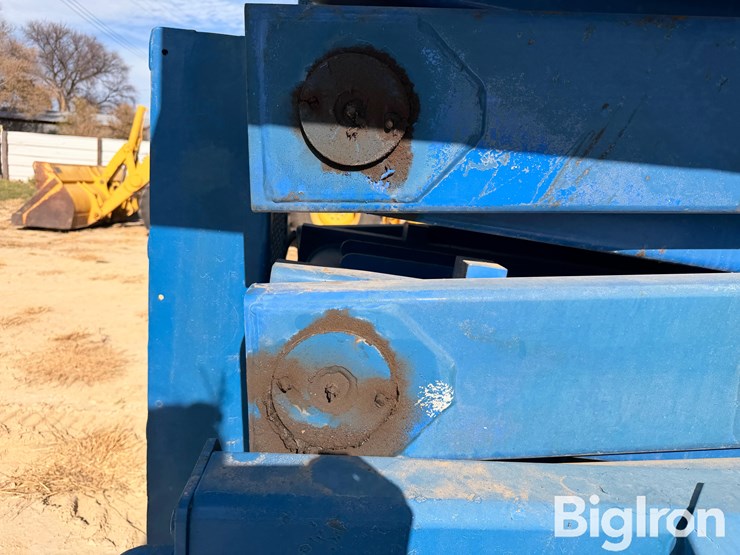 up-right-lx31-image-17