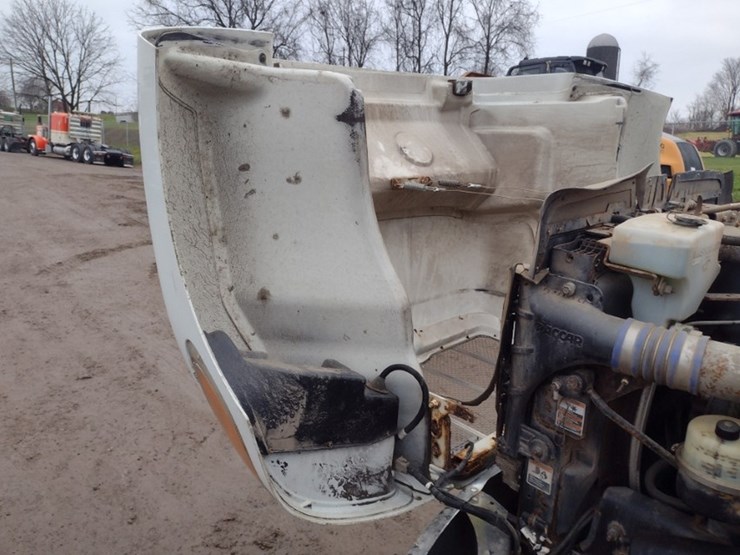 peterbilt-337-image-22