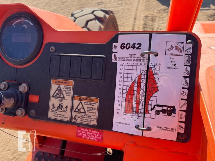 2019-jlg-6042-image-32