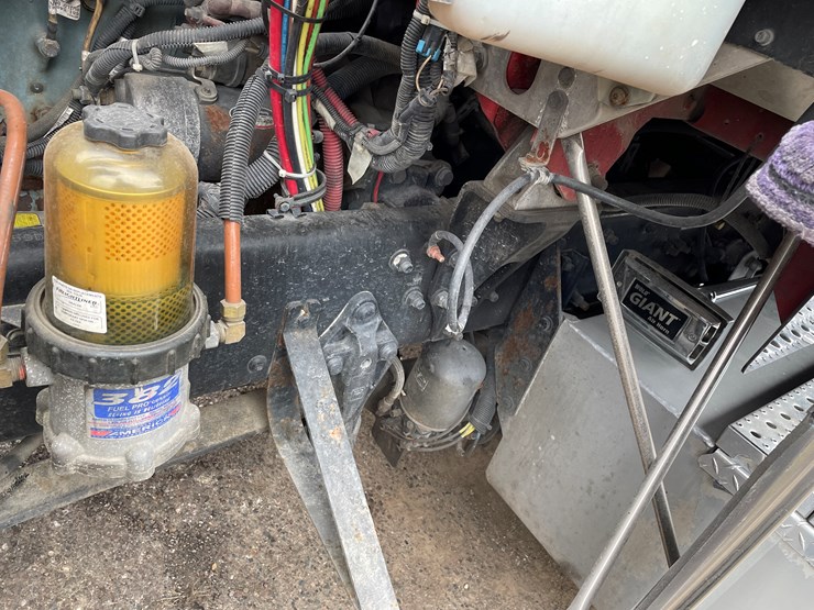 #1043-•-2009-freightliner-semi-(wi-title-in-delay)-image-67