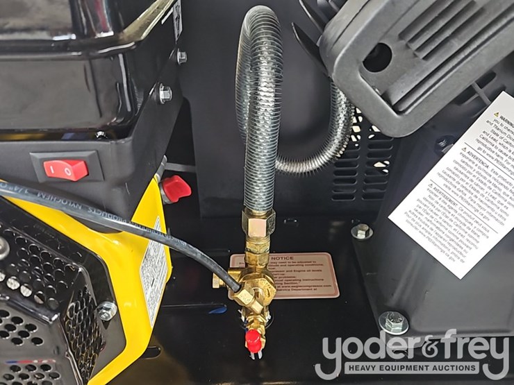 unused-powertrain-10-gal-wheelbarrow/contractor-air-compressor-c/w-v-twin-cast-iron-pump,-135-psi,-11.2-cfm,-212cc-powertrain-engine-(1yr-factory-warranty)-image-6