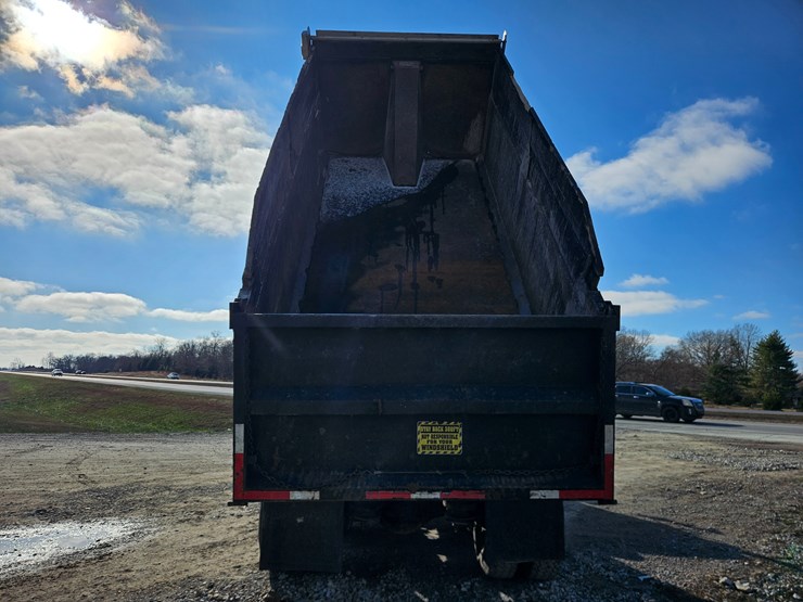 peterbilt-379-image-30