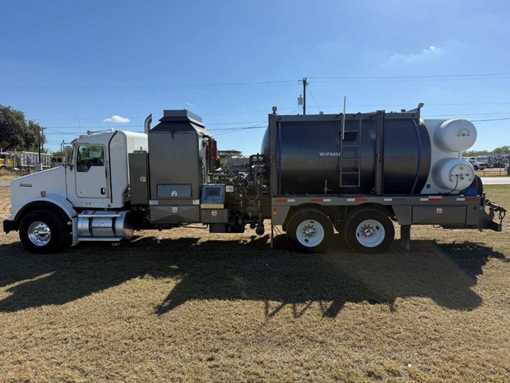 2018-kenworth-t800-image-8