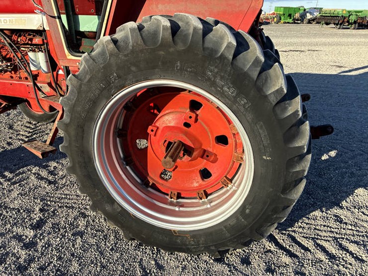 case-ih-100-image-40