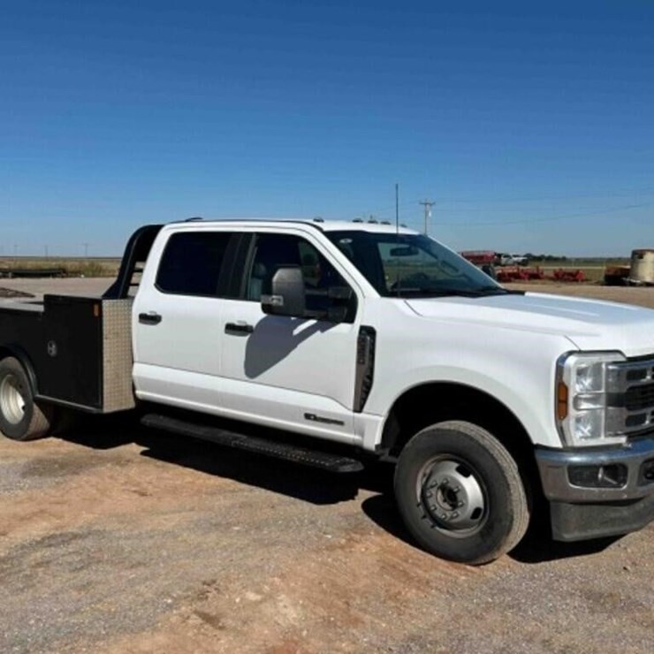 2024 FORD F350