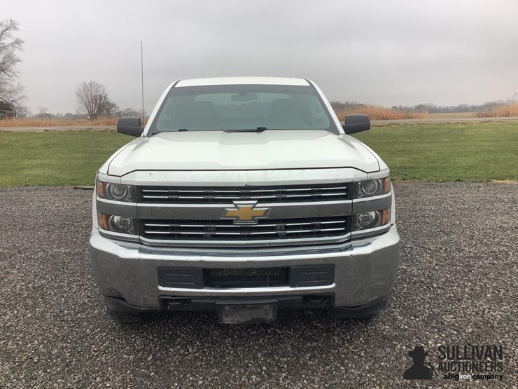 chevrolet-silverado-2500hd-image-2