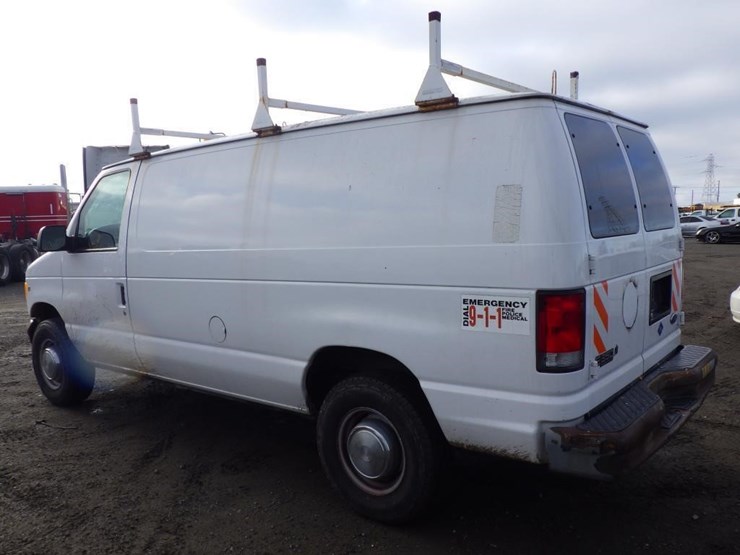 ford-econoline-350-image-4