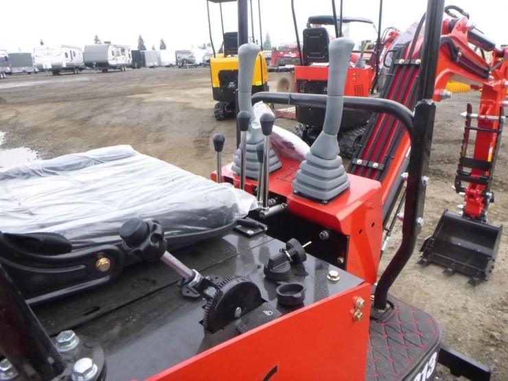 2025-vicsec-vc13-hydraulic-excavator-image-21