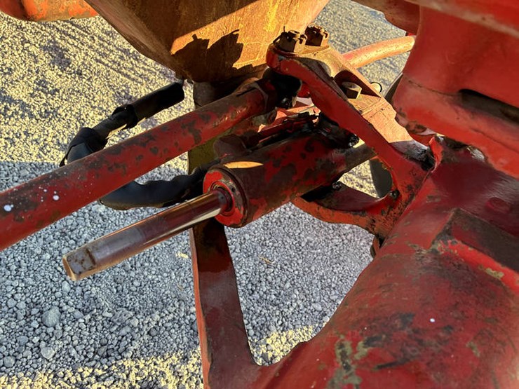 case-ih-100-image-33