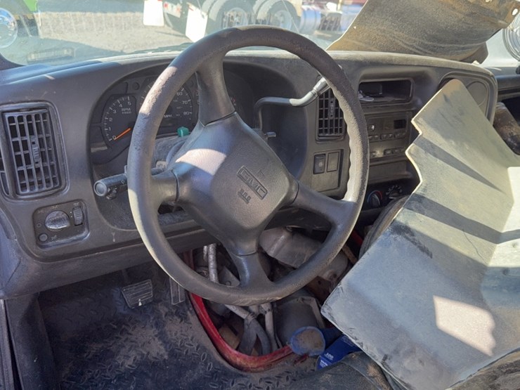 #2203-•-2005-gmc-c4500-truck-image-16