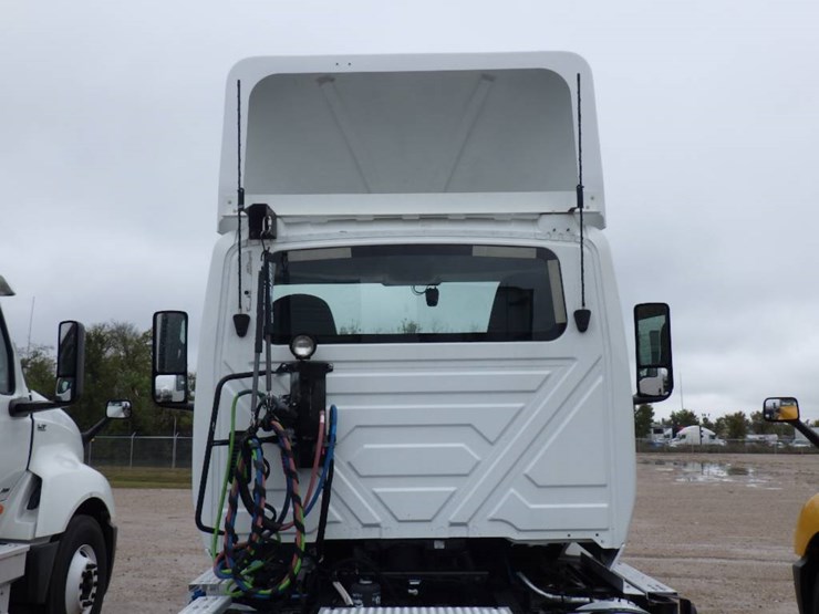 2019-international-lt-image-10