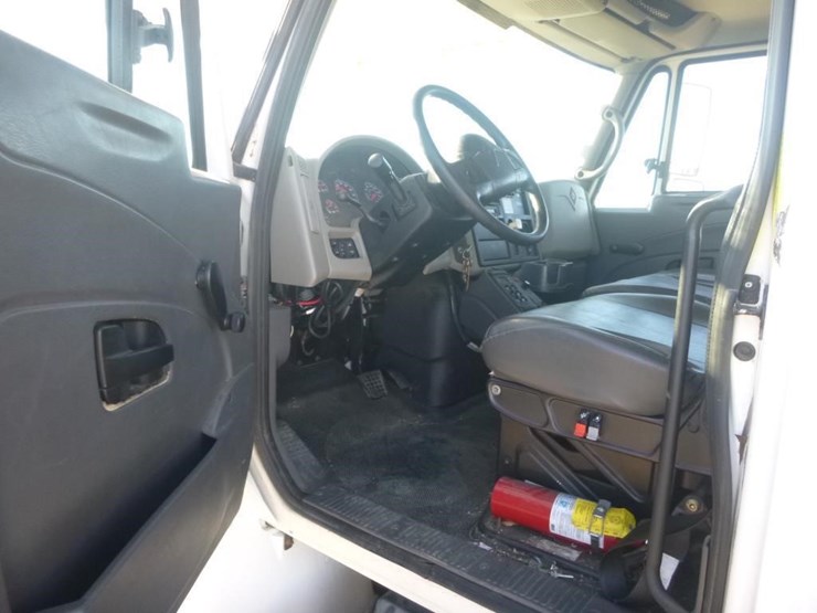 international-durastar-4300-image-17