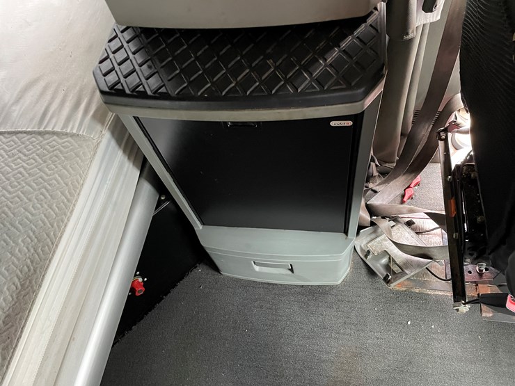 kenworth-t680-image-64