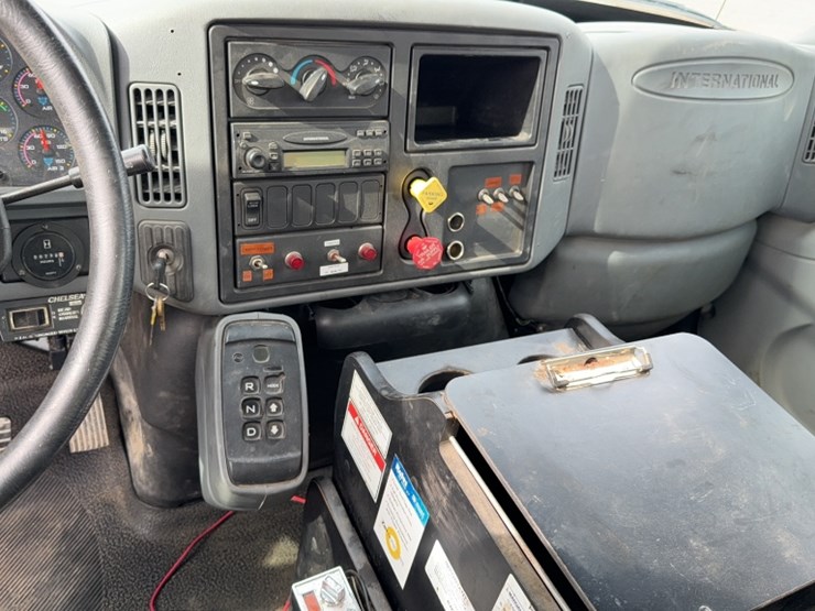 international-durastar-4400-image-21