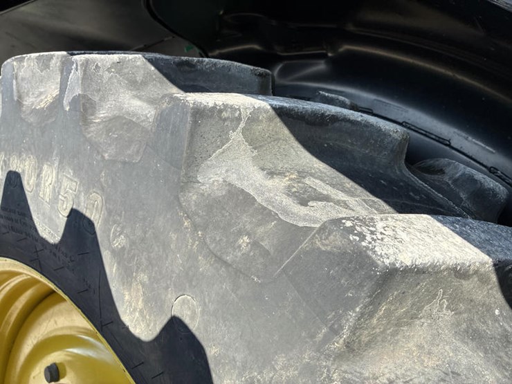 john-deere-8320r-image-57