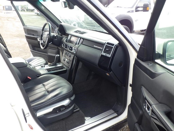 2010-land-rover-range-rover-image-6