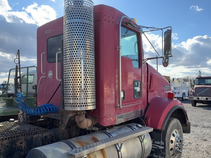 2008-kenworth-t800-image-6