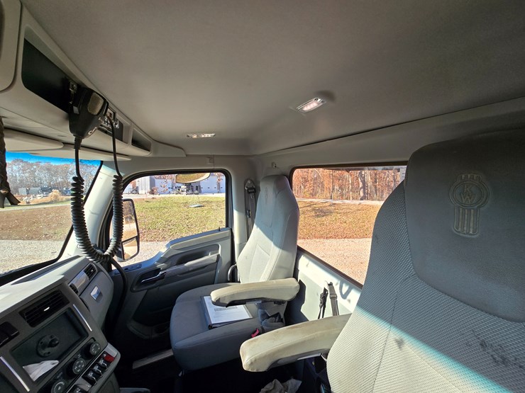 kenworth-t880-image-87