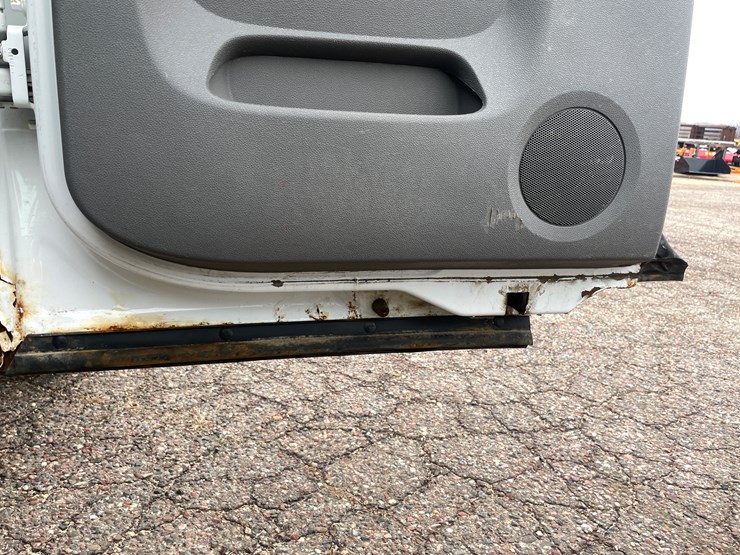 2010-chevrolet-1500-image-41