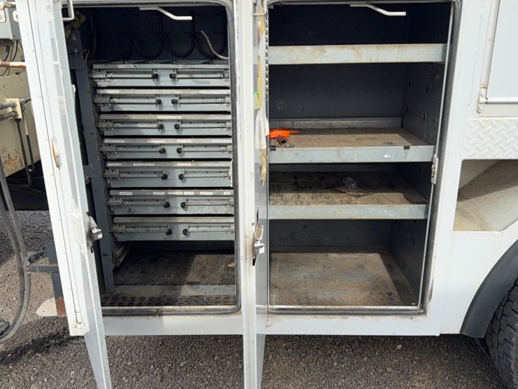 international-durastar-4400-image-12