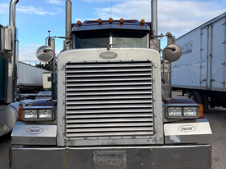 1999-peterbilt-379-image-2