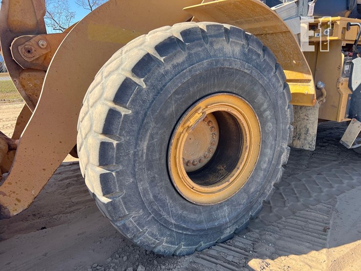 2014-caterpillar-966k-image-9