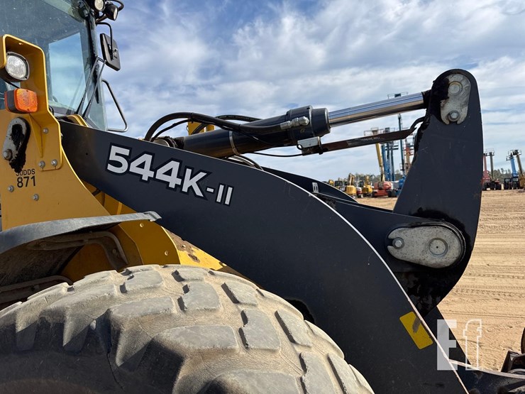 2017-deere-544kii-image-18