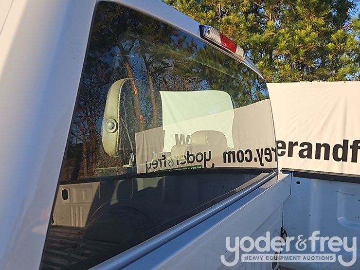 ford-f350-xl-image-18