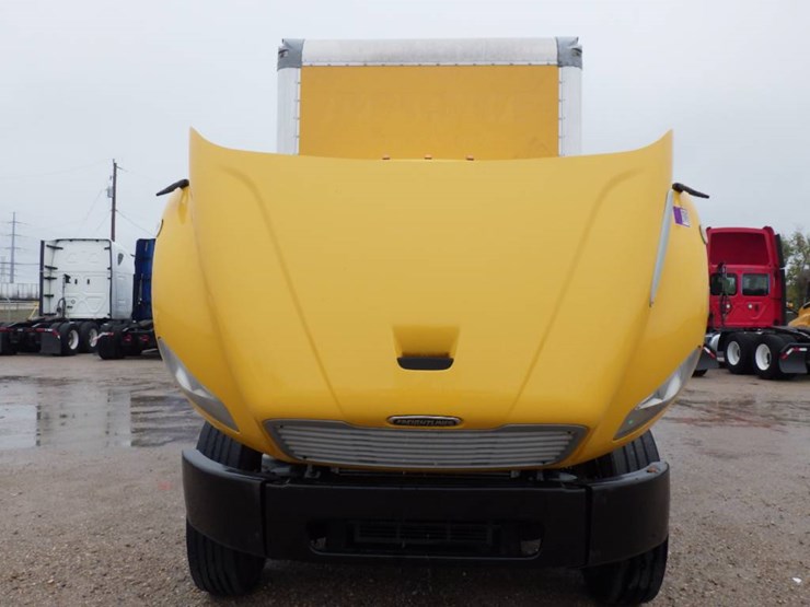 freightliner-m2-106-image-16