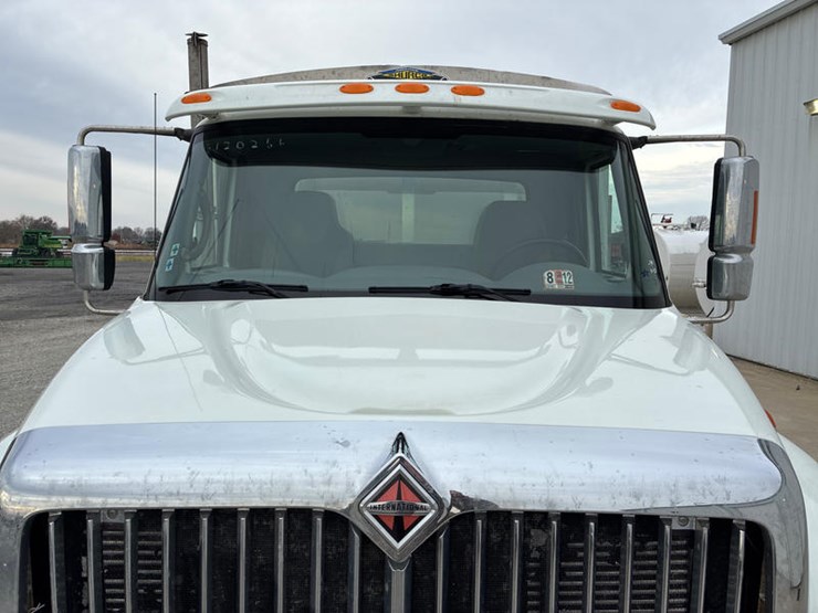 case-ih-7400-image-16