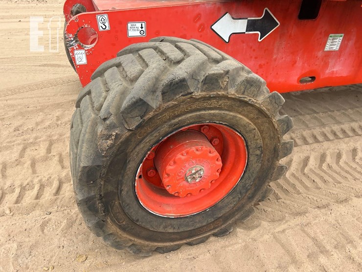 2000-jlg-800a-image-15