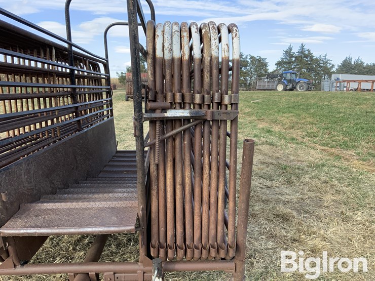 winkel-chute-&-panel-trailer-image-16