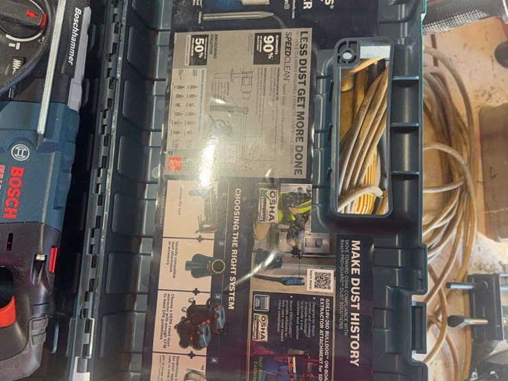 bosch-bulldog-extreme-max-electric-hammer-drill-image-2