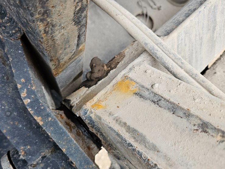 freightliner-122sd-image-43