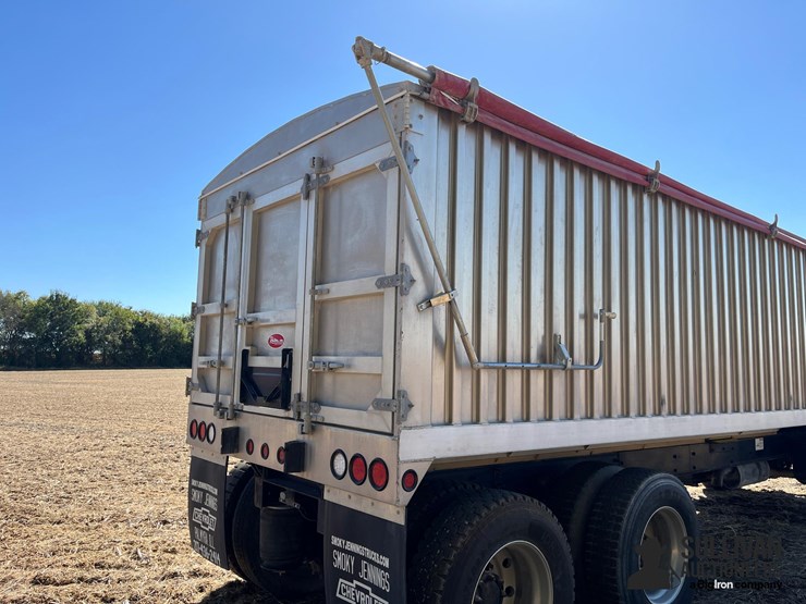 international-durastar-4400-image-19