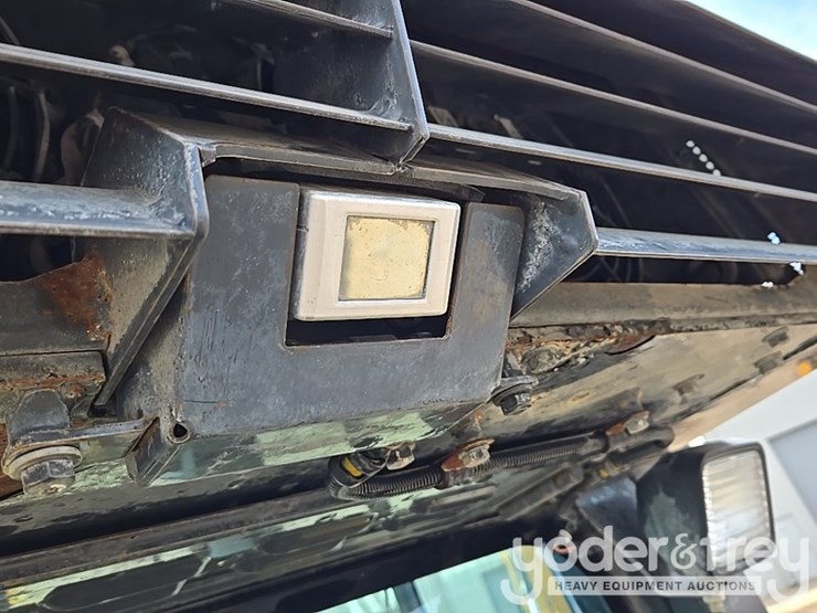 2018-komatsu-d61pxi-24-image-136