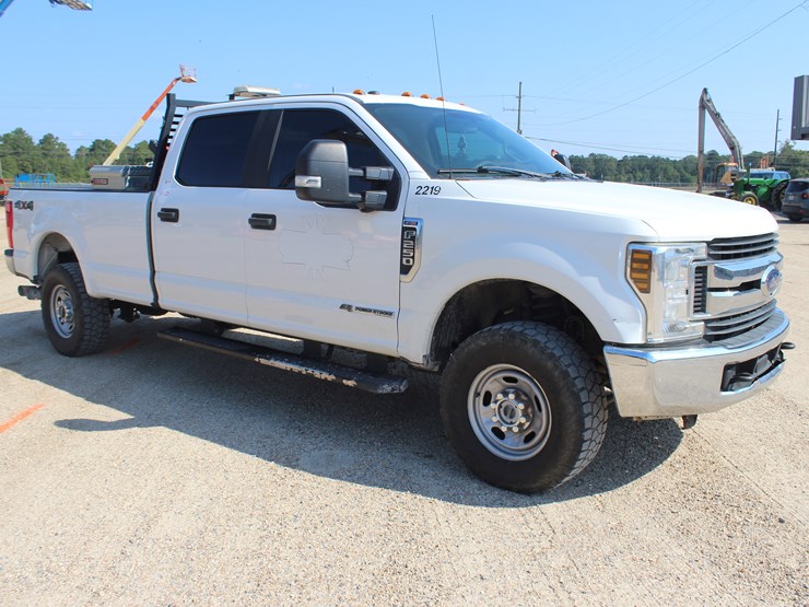 ford-f250-image-3