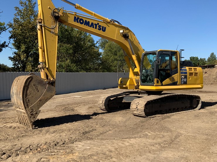 komatsu-pc210-lc-11-image-9