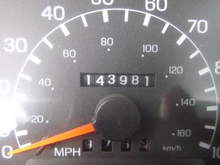 2004-ford-f750-image-24