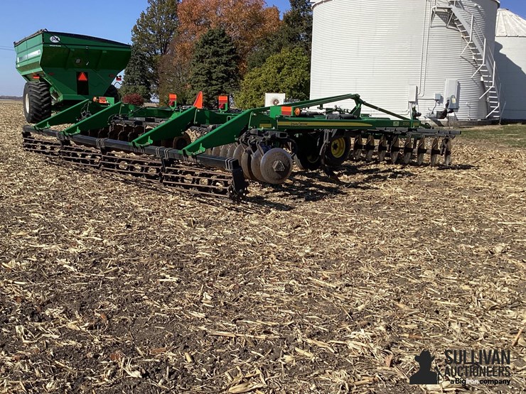 2013-john-deere-2720-image-5