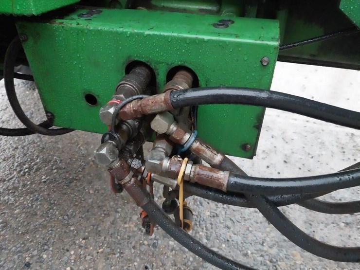 john-deere-750-image-15