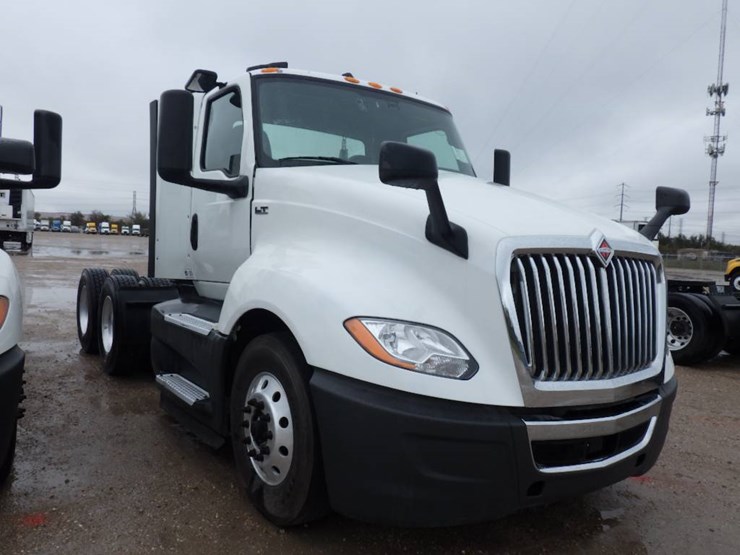 international-lt-image-3