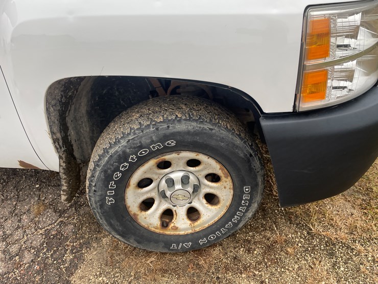 2010-chevrolet-1500-image-18